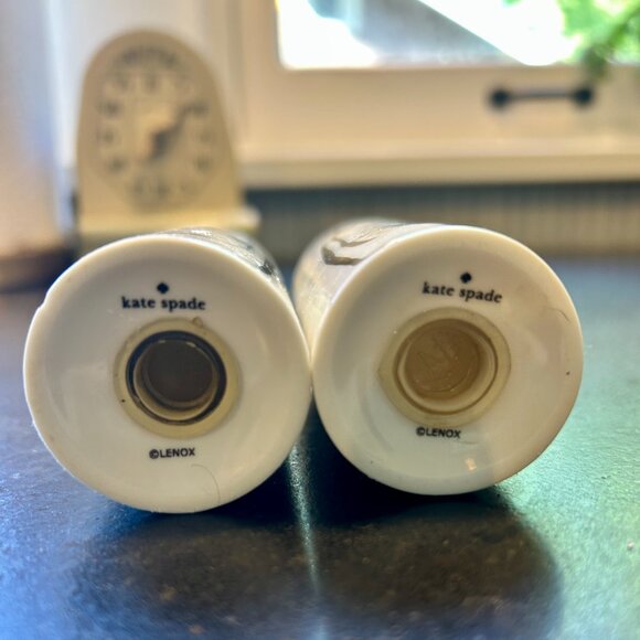 Kate Spade Daisy Place by Lenox Salt & Pepper Shakers - Picture 4 of 7